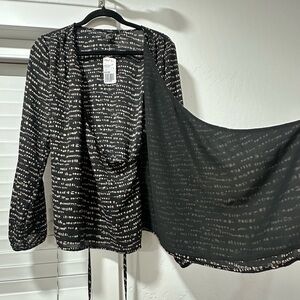 F21 Patterned Woven Long Sleeve Top